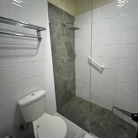 Atlantic Suites Hotel Guayaquil Exterior photo