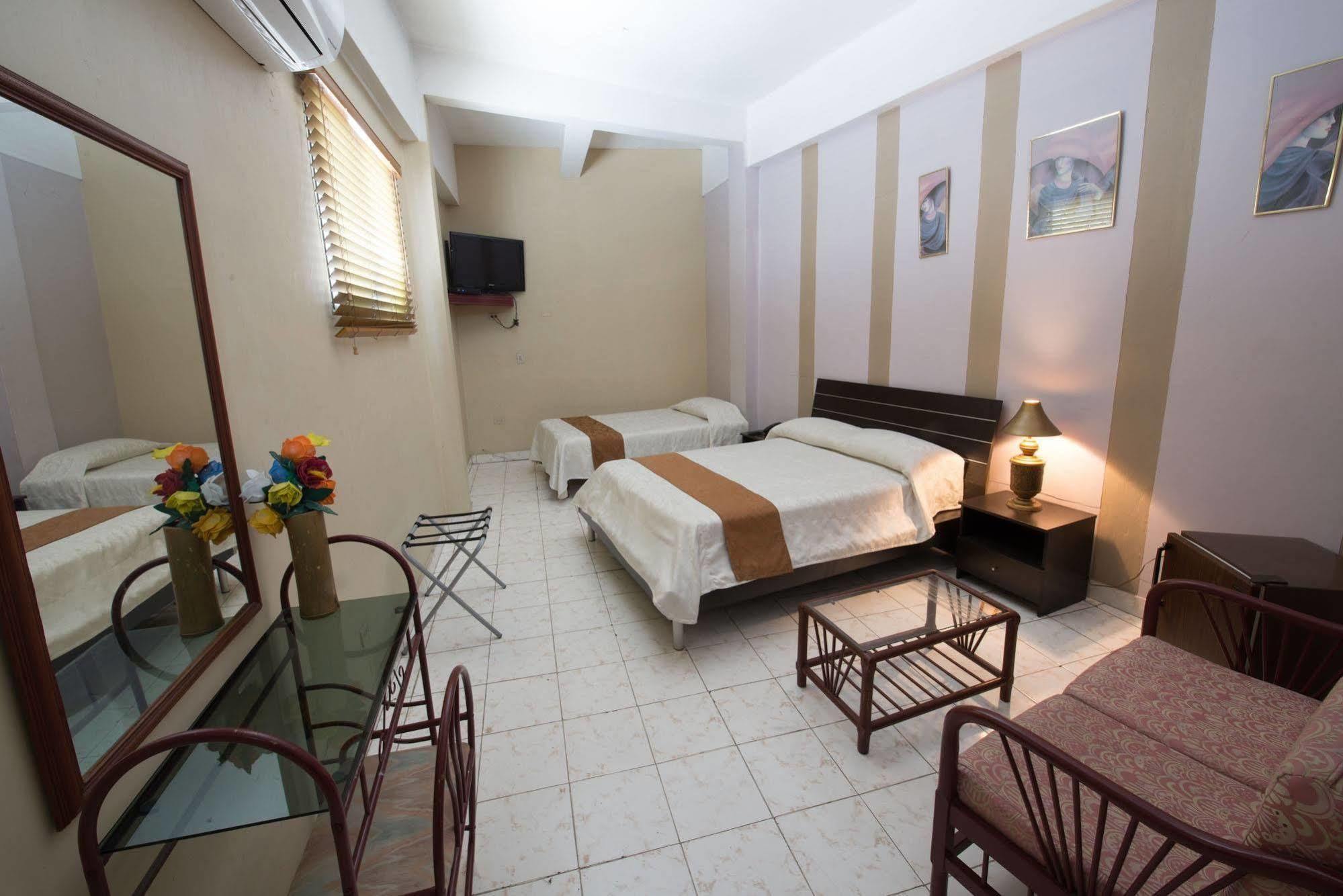 Atlantic Hotel 2*