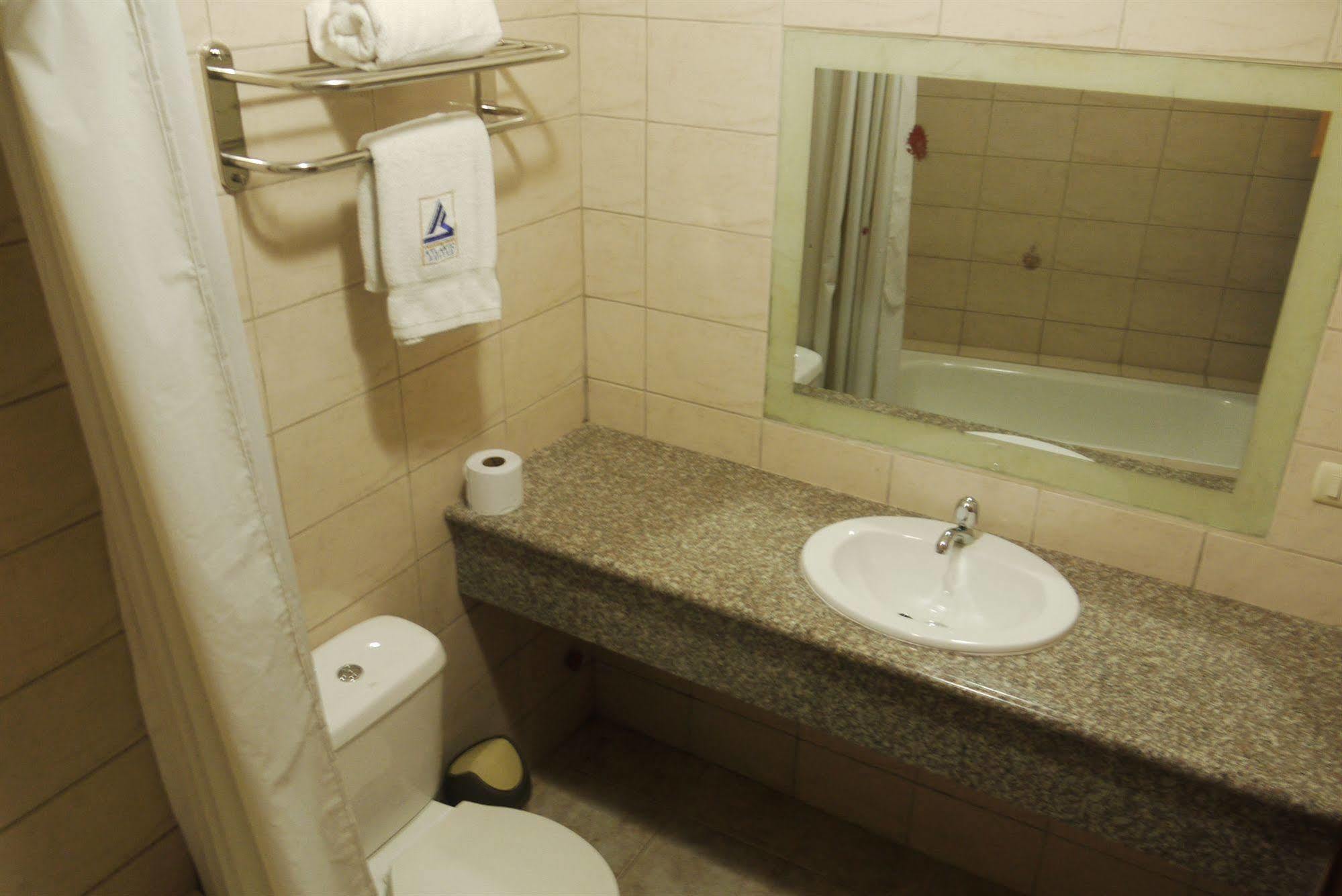 Atlantic Hotel 2*
